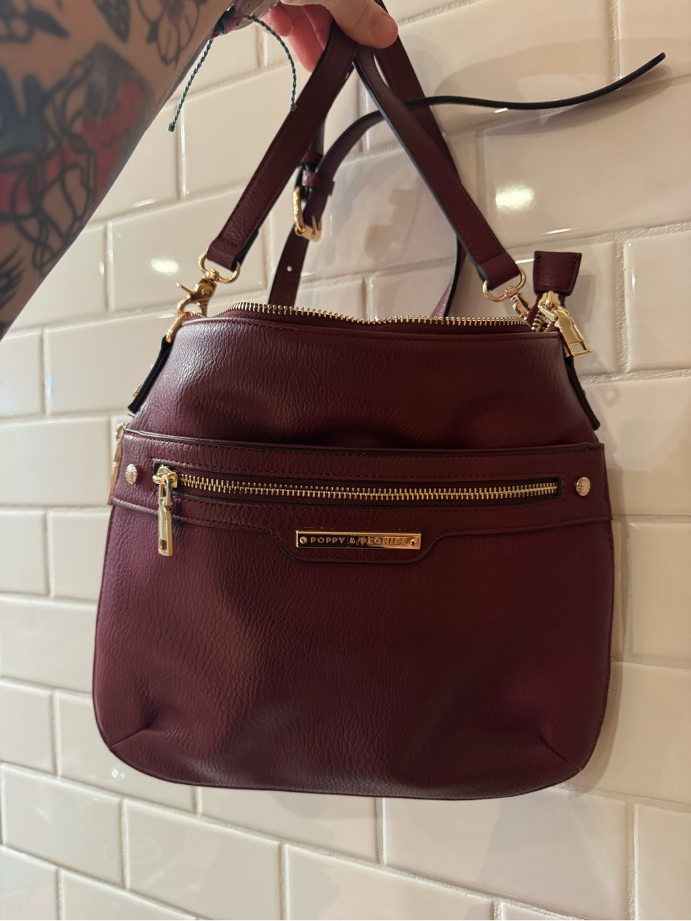 EVERYDAY CROSSBODY berry